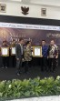 Bupati Anambas Dato’ Aneng Raih Anugerah Tokoh Inspiratif Nasional SMSI 2026 di Gedung Dewan Pers