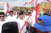 Kapolda Kepri dan Ketua MPR Resmikan Ponpes Nur Iman Madani, 2.500 Bendera Merah Putih Dibagikan