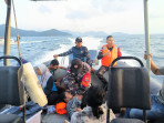 Kapal Tenggelam di Perairan Tarempa, TNI AL Lakukan Evakuasi