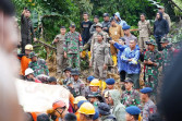 Dua Korban Longsor di Tiban Berhasil Dievakuasi