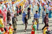 Amsakar- Li Claudia dan 5.120 Pelajar Menari Zapin Peringati Hardiknas 2026